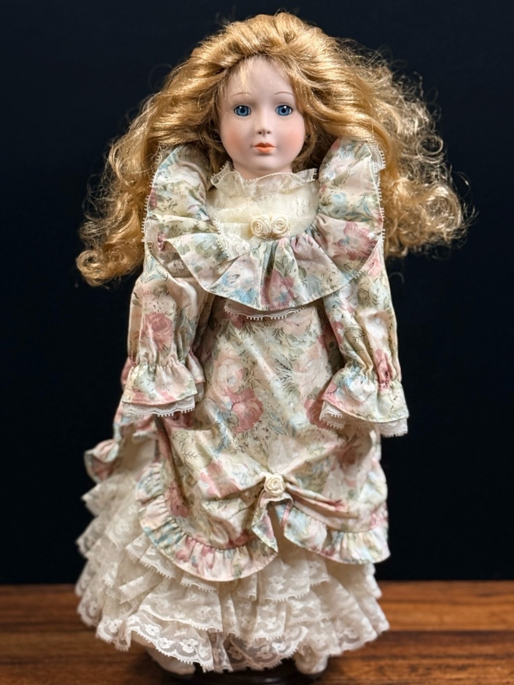 THE WIMBLEDON COLLECTION Collector Doll